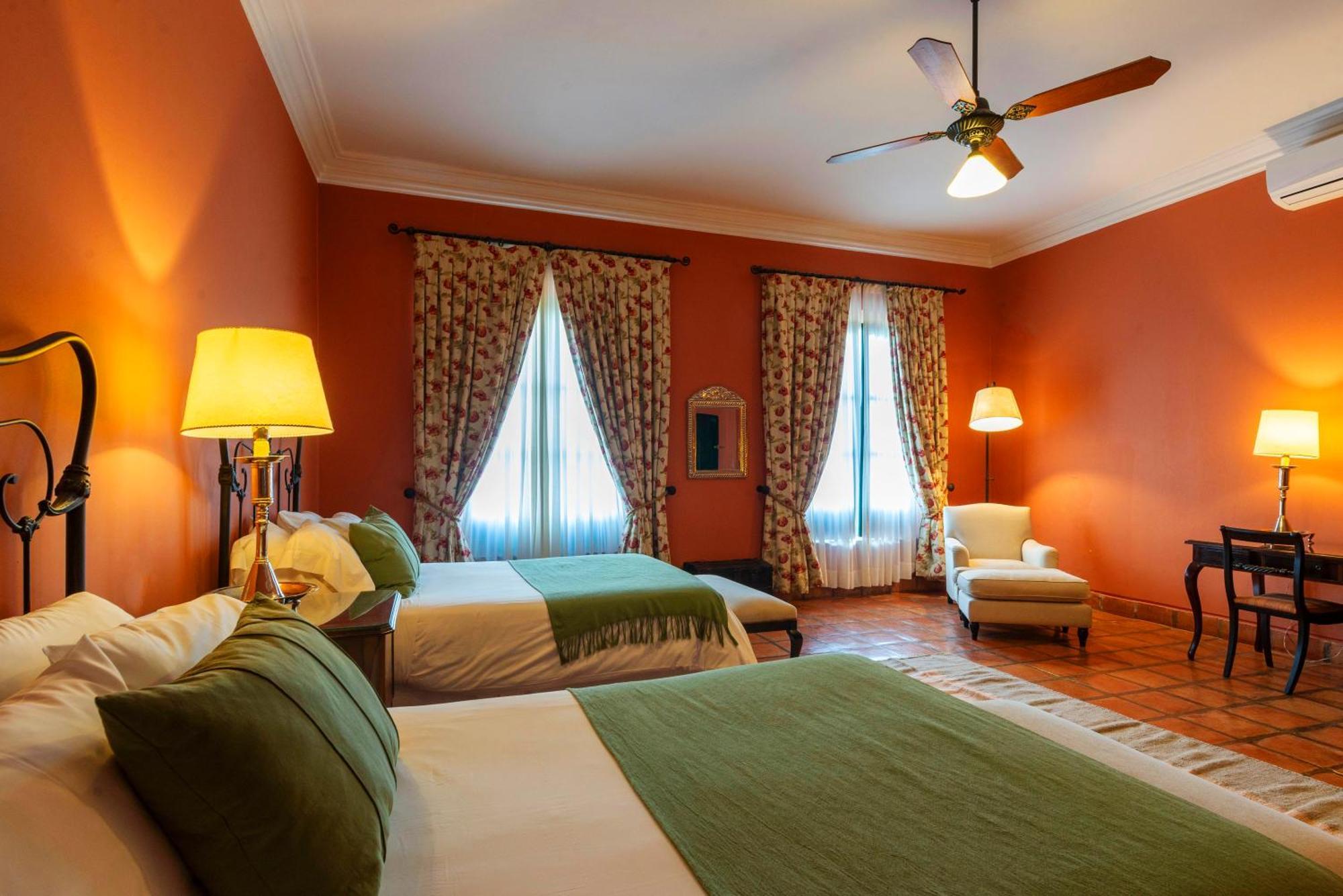 Patios De Cafayate - Wine Hotel & Restaurant Room photo
