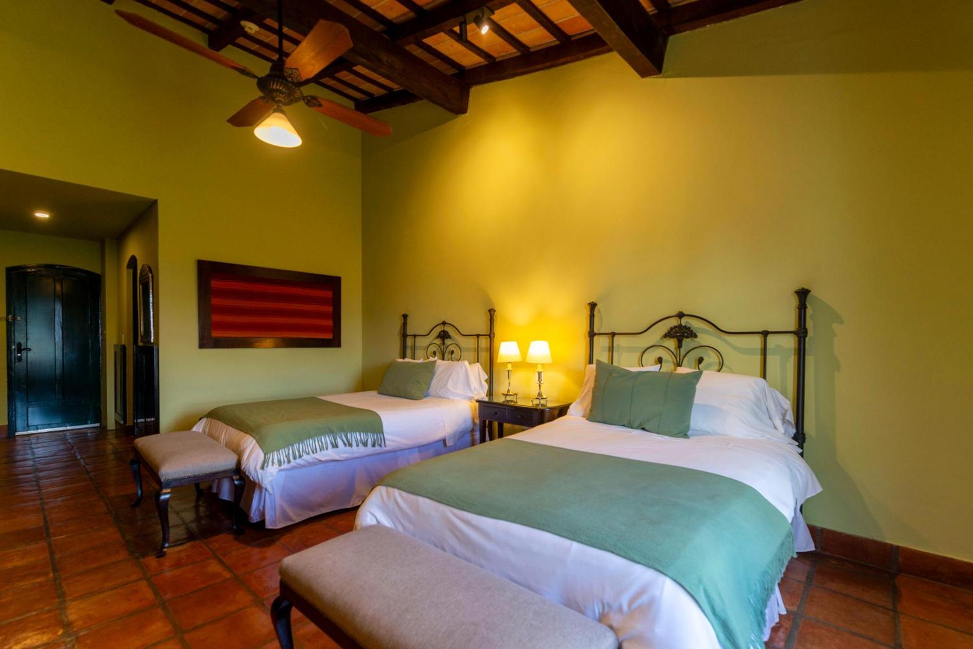 Patios De Cafayate - Wine Hotel & Restaurant Room photo