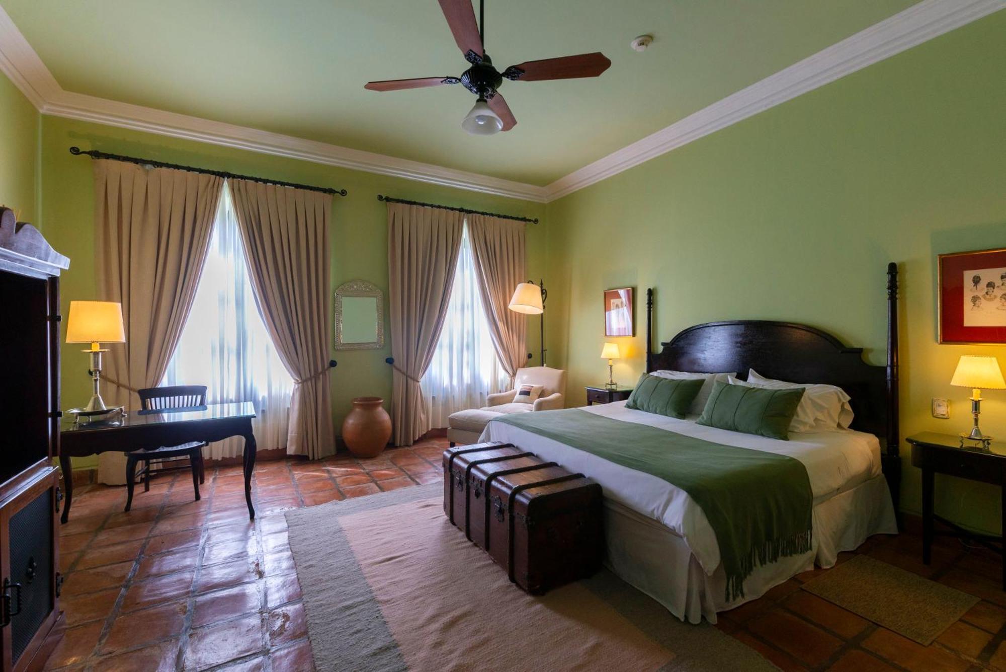 Patios De Cafayate - Wine Hotel & Restaurant Room photo